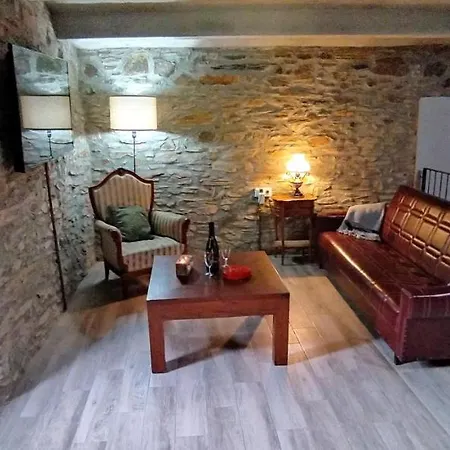 Masia Casa Nova De N'illa *