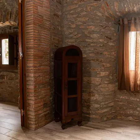 Masia Casa Nova De N'illa فيلة مونتسيني