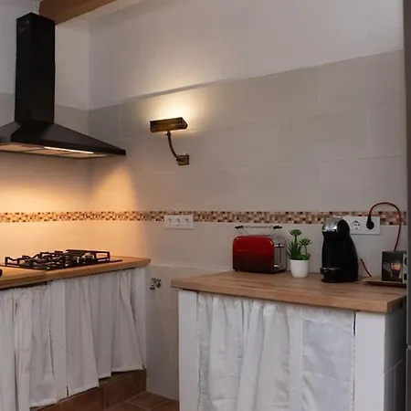 Masia Casa Nova De N'illa Villa